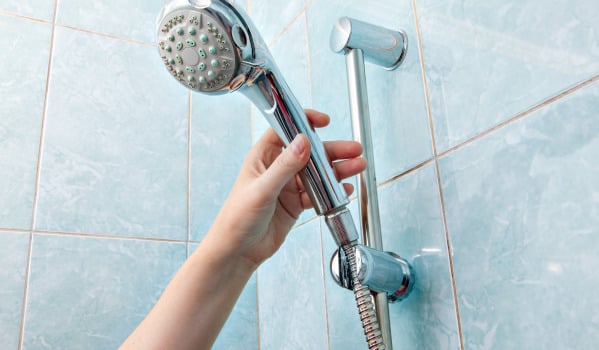 Bateria prysznicowa - na jakiej wysokości?