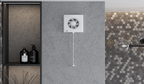 Czy wentylator łazienkowy może być nad prysznicem?